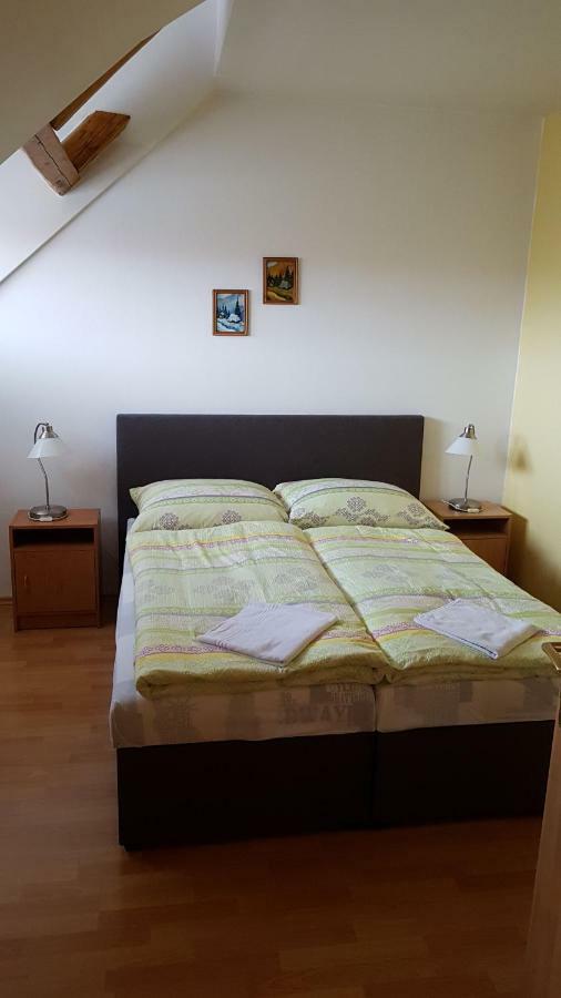 Apartmany Racianska Bratislava Exterior foto