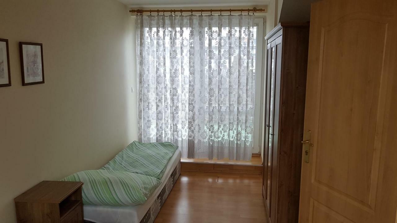 Apartmany Racianska Bratislava Exterior foto