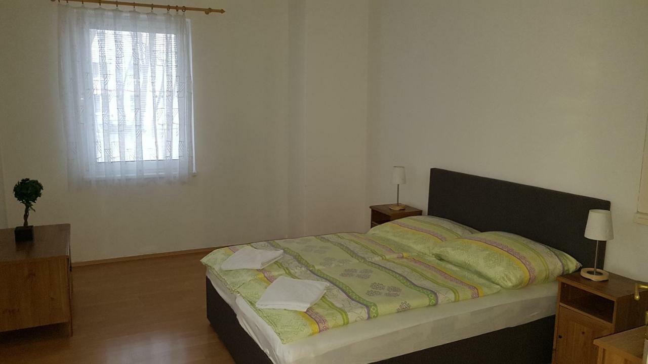 Apartmany Racianska Bratislava Exterior foto